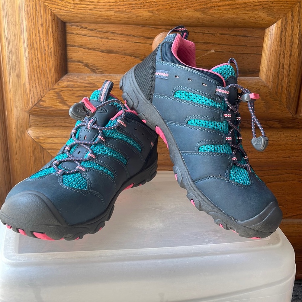 Brand New Girl’s Keen Waterproof Shoes
